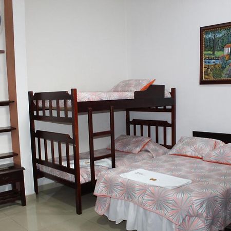 Hostal Isla Senorial San Gil Esterno foto