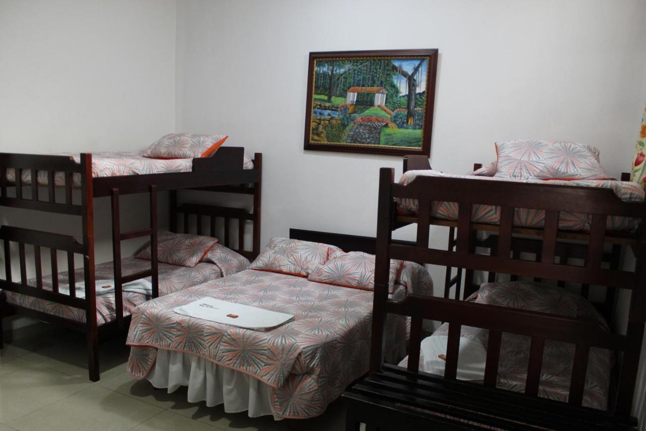 Hostal Isla Senorial San Gil Esterno foto