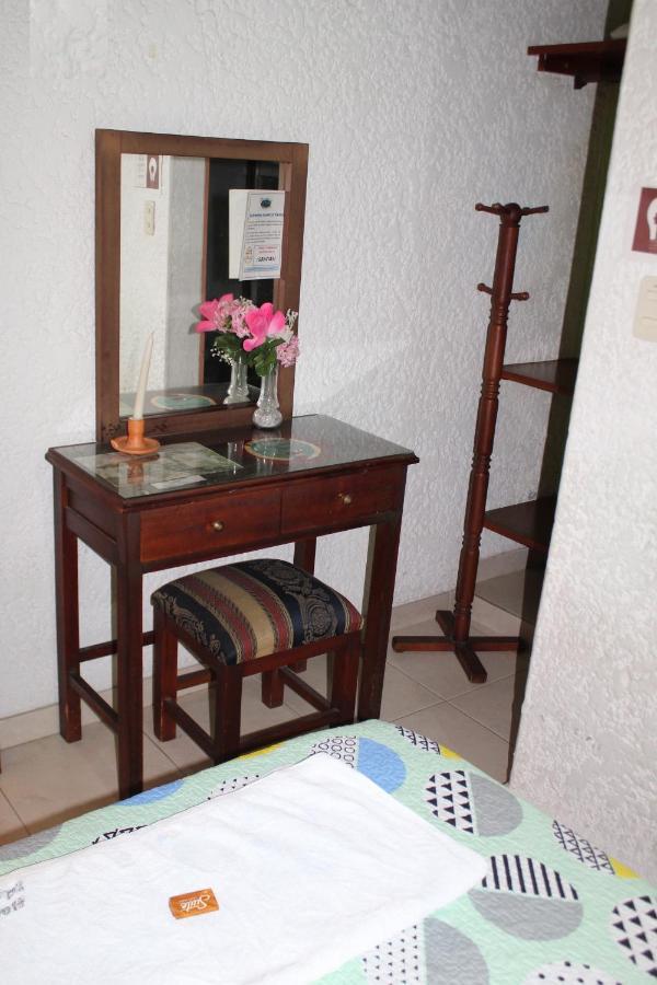 Hostal Isla Senorial San Gil Esterno foto
