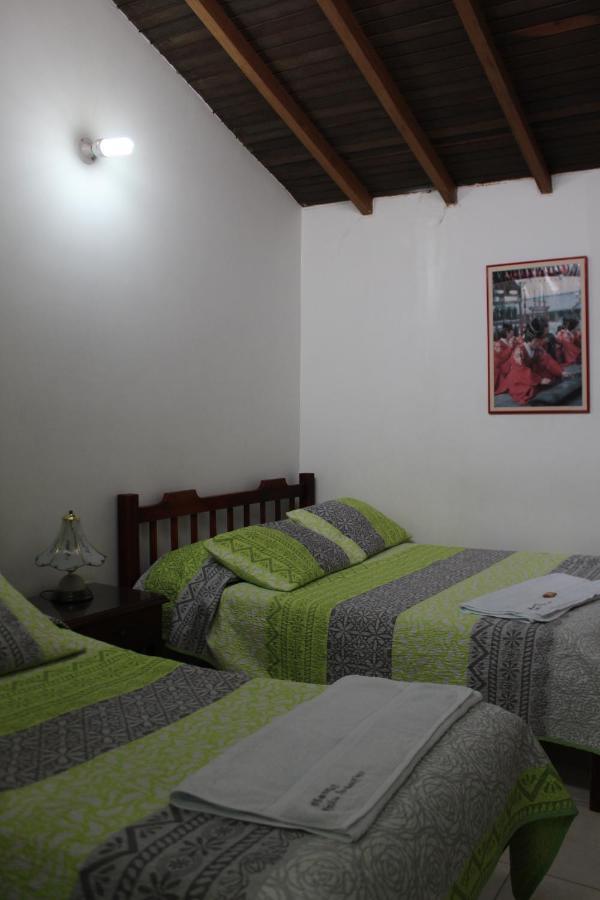 Hostal Isla Senorial San Gil Esterno foto