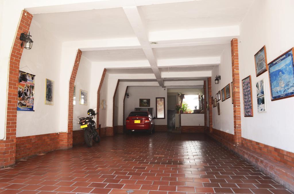 Hostal Isla Senorial San Gil Esterno foto